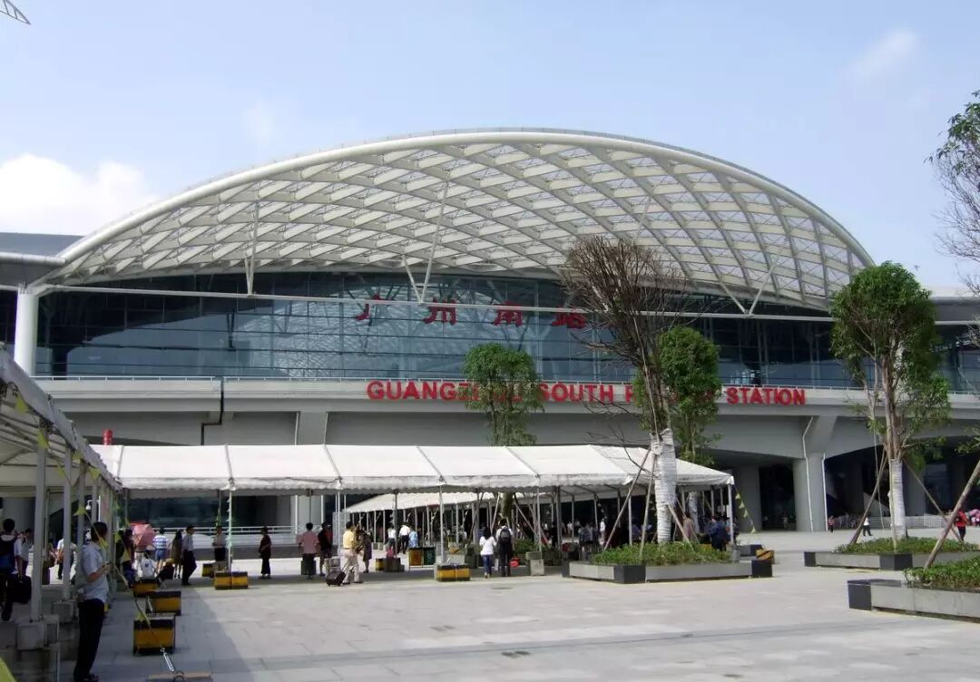 珠海长隆海洋王国,广州长隆野生动物园,欢乐世界一高一飞4日游