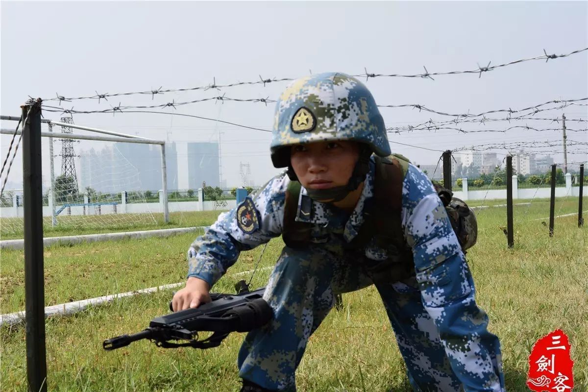 独家14名王牌陆战队女兵逆天之变