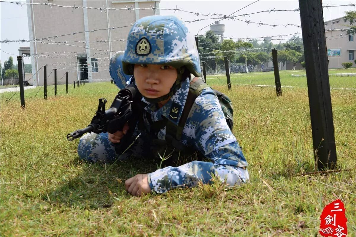 独家14名王牌陆战队女兵逆天之变