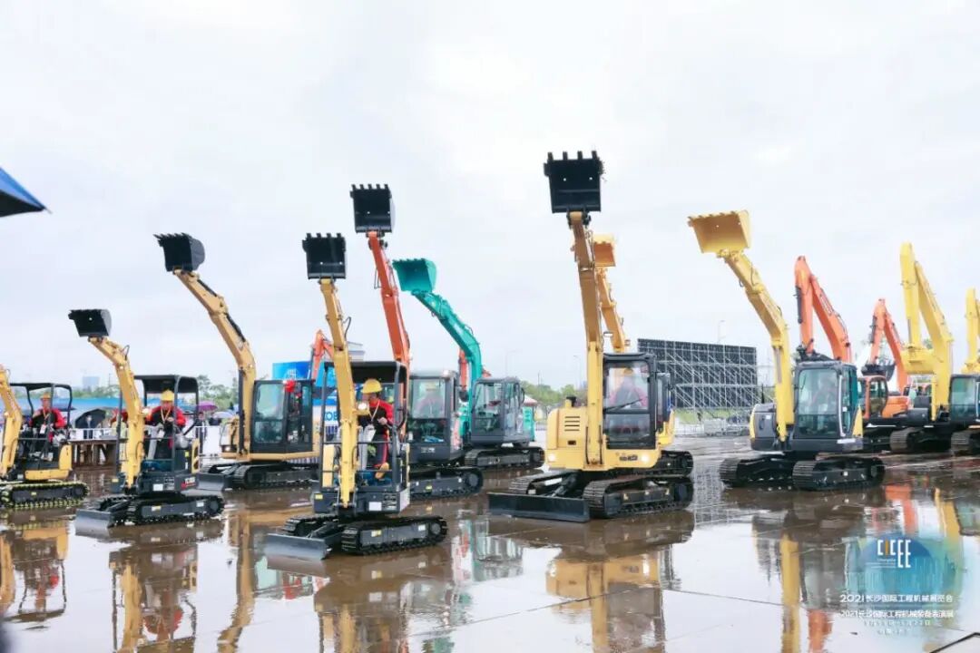 一看就会（2021年工程机械展）工程机械车展，(图2)