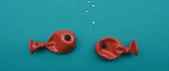 相撞色色彩搭配案例