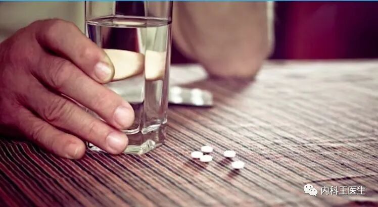 服用他汀类药物，如何复查，哪些情况可停药