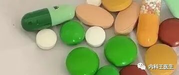 他汀类药物，伤肝不敢吃？他汀副作用太大？到底该怎么办？