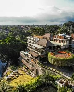 巴厘岛斯塔拉臻品之选酒店·豪华特大床房带阳台 1晚