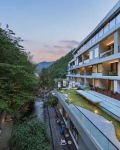 安蓝大溪汤泉度假酒店(安吉天荒坪藏龙百瀑漂流店）·诗风 · 溪谷双床房 2晚