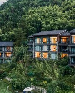 安吉璞拉那度假酒店·山景双卧家庭套房（两房两卫） 2晚