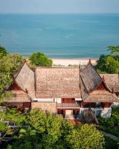 芭提雅中天海滩安达仕酒店·园景客房（1 张特大床） 2晚