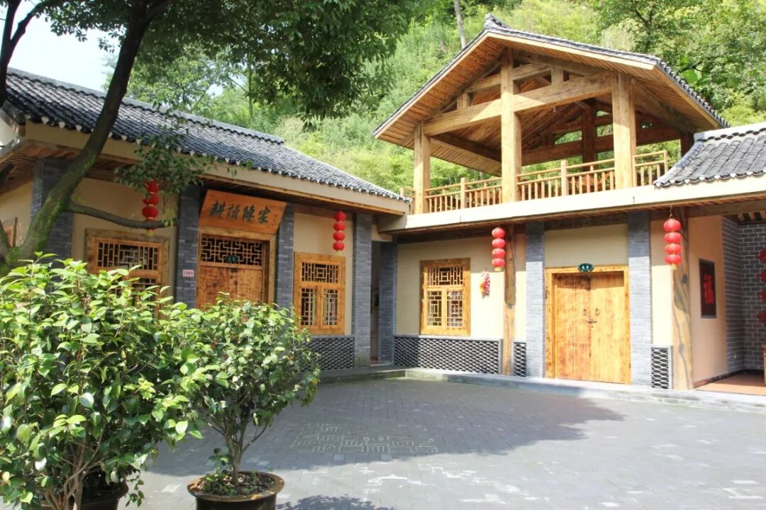 有非遗文旅小镇"杨家院子"的精致典雅▲千层河▲南宫山感受云中净土