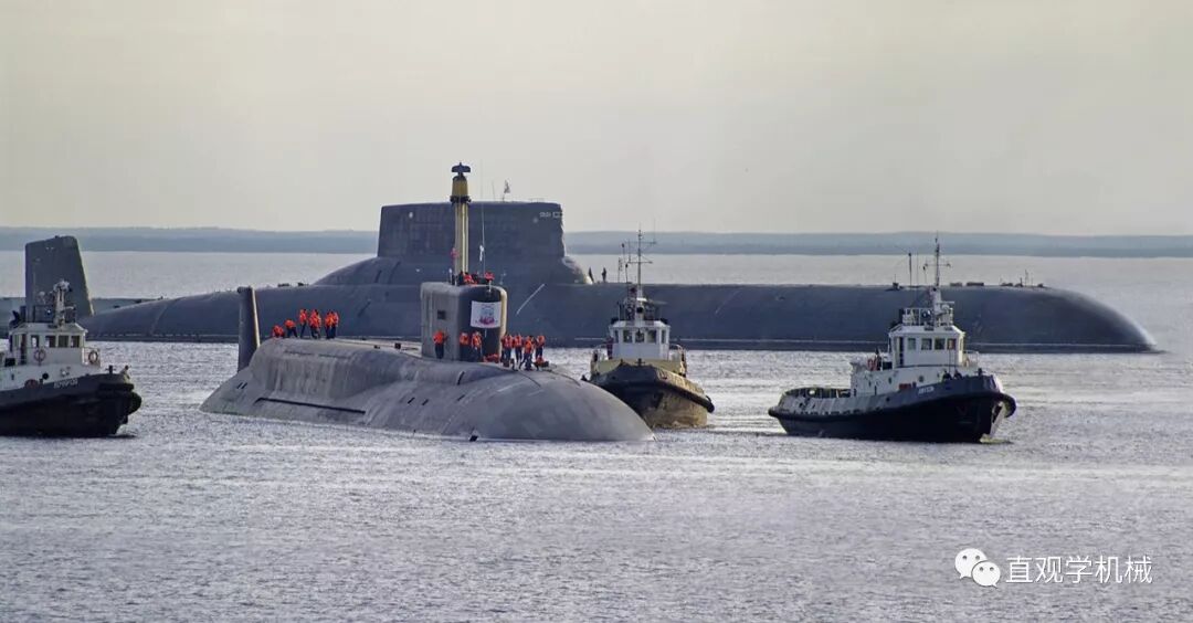 只有经过对比，才知道台风级潜艇究竟有多大的图4