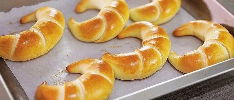 简单的软式金牛角面包，卷一卷，就做好了！