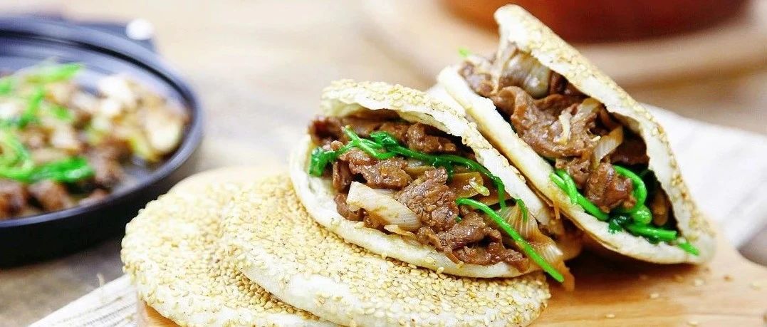 大力推荐的烧饼夹烤肉，好吃到没朋友！