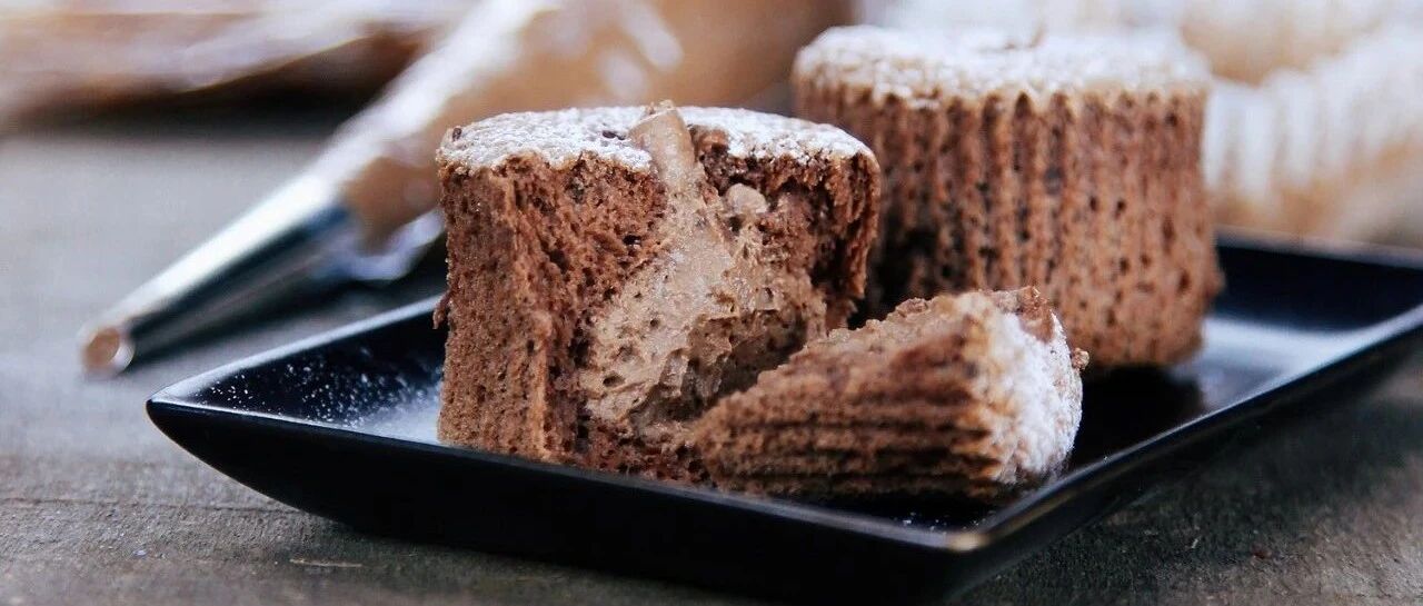 比冰淇淋还好吃！超柔滑巧克力戚风蛋糕