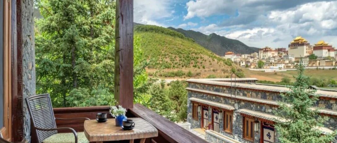 [松赞4店]3天2晚1999起!最长可用至12月底，不约可退，中秋/端午/暑期抢