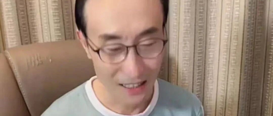 又是赝品？巩汉林晒女足签名球 浦玮:貌似不是我的笔迹