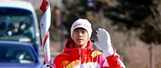 17岁篮球少年成冬奥火炬手走红 易建联校友今后能打CBA吗？