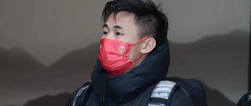 中超转会风向标：双冠王泰山换枪 深圳球员超市开张?