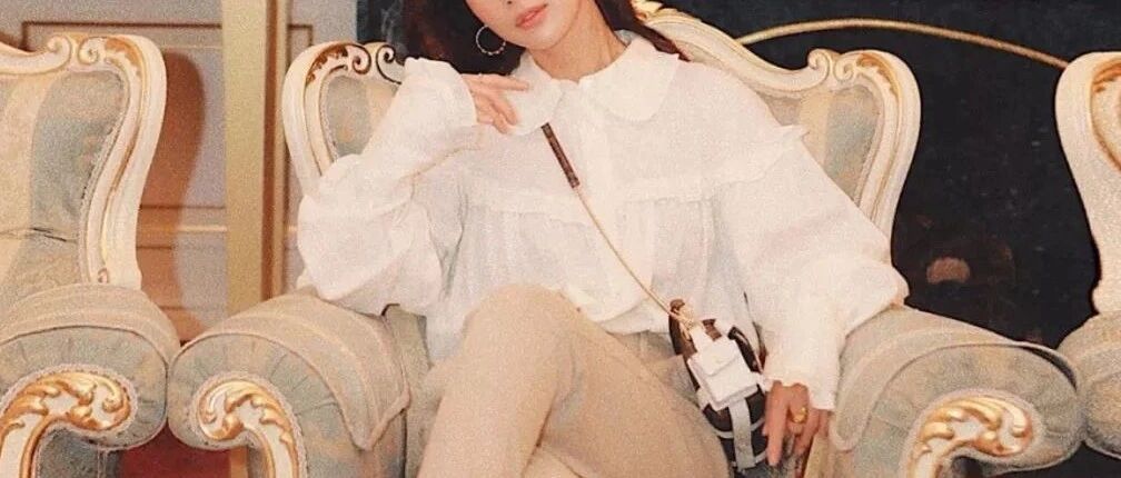 “豆腐裤+马丁靴”绝美！冬天就该这么穿，太气质了！