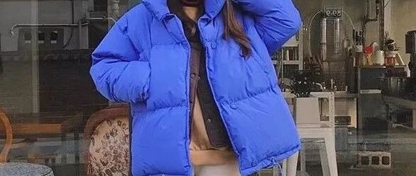 羽绒服搭配：羽绒服+直筒裤，羽绒服+裙子，冬季这么穿好看到想报警 ！