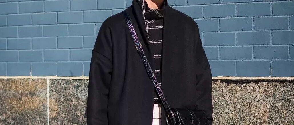 大衣穿搭：经典的黑色大衣，秋冬怎样穿搭才能气质不沉闷？！