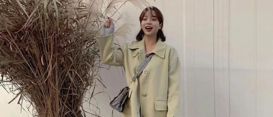 大衣 + 阔腿裤，长外套 + 短靴，厚外套 + 连衣裙，秋冬这么穿又暖又迷人！！