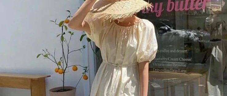 衬衫 + 凉鞋，短袖 + 小白鞋，今夏照着穿显瘦又好看 ！