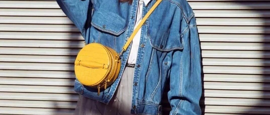 别总穿裤子了，厚外套+裙子才是今年最时髦的穿搭！