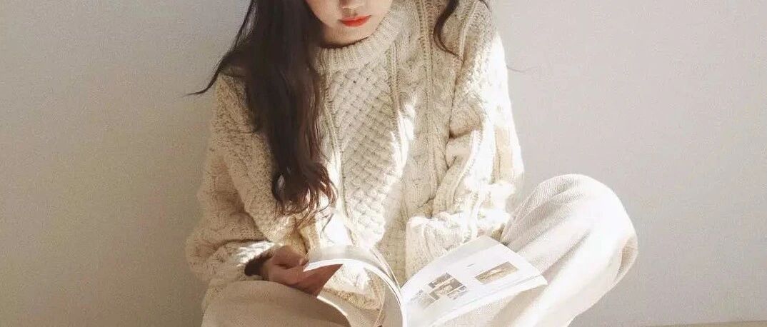 别再穿阔腿裤了，显腰细腿长的“大毛衣+奶奶裤”，今冬最火穿搭！时髦炸了~