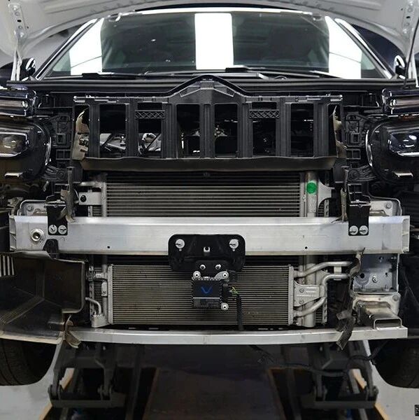 法系太傻！别人都在“降本增效”，它却在偷偷加料