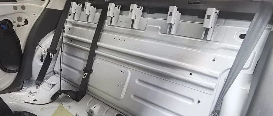 这还是“走遍天下都不怕”的桑塔纳吗？可惜了这个名字