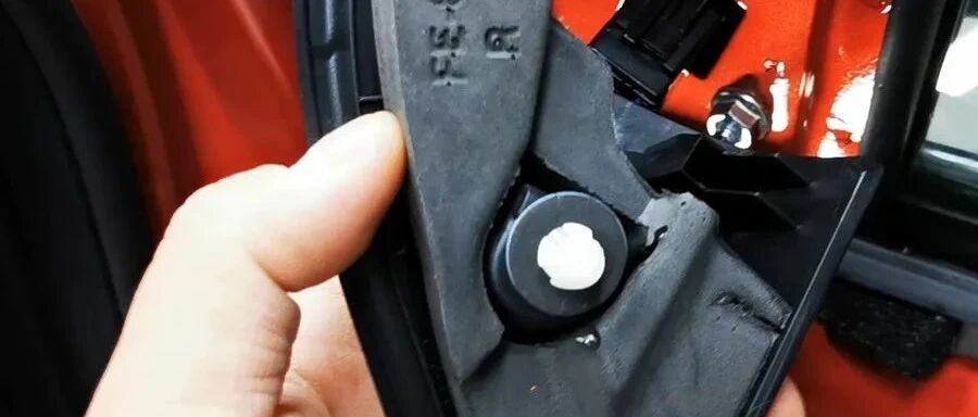 价格差不多，选自主还是合资，这是个难题