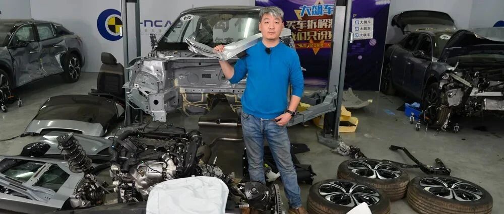 选择最笨的正面“硬刚”，凡尔赛扛得住吗？