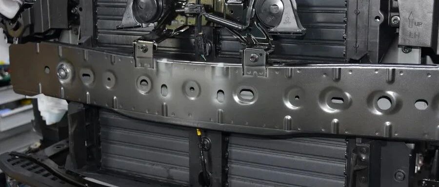 还是日系老一套，马自达的屁股摸不得