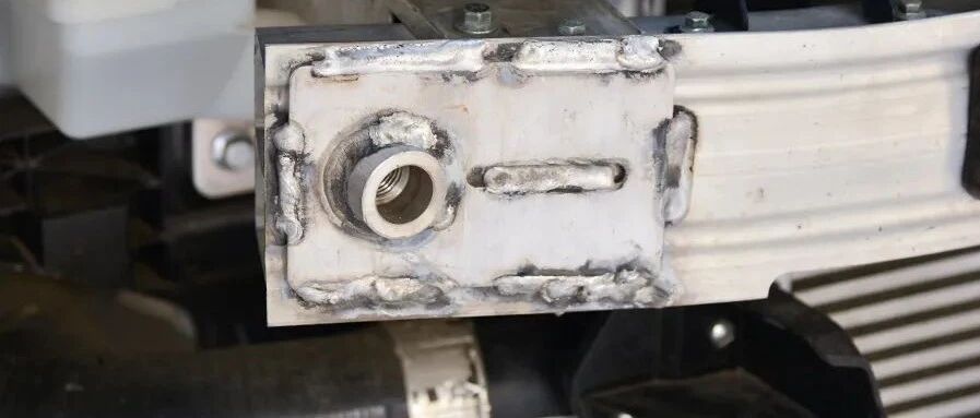 用料猛不含糊，不过还是有点“糙”