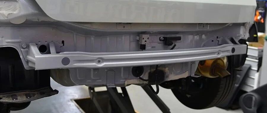 已经够薄的了，结果一代还比一代薄