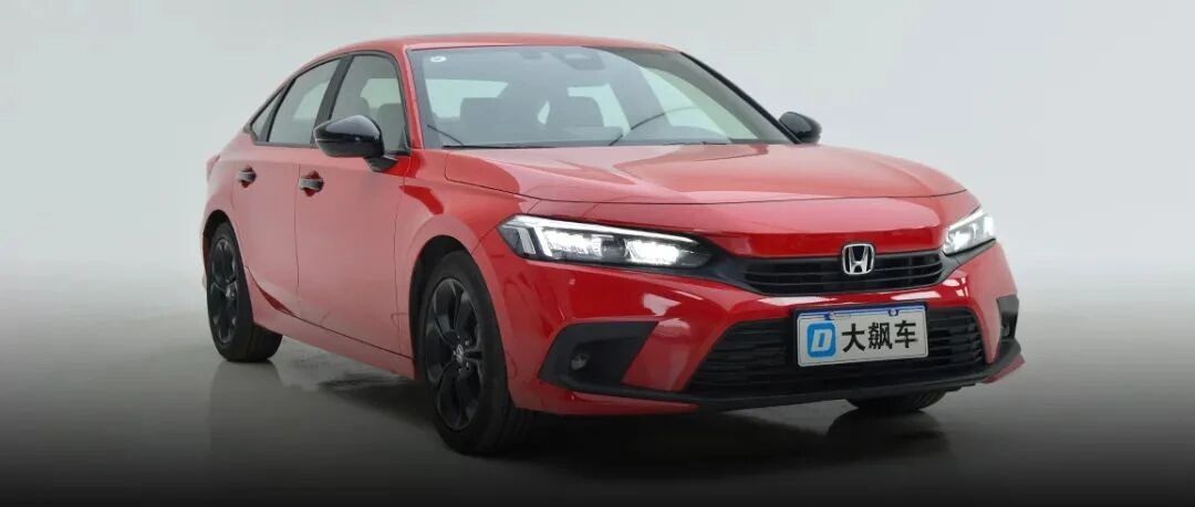 原先那个“火少年“，如今扛起80年代收录机