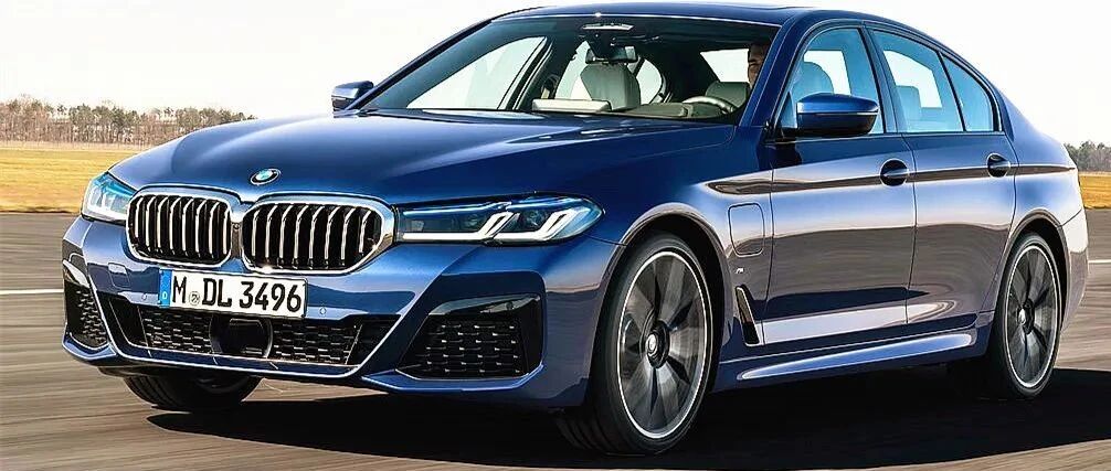 奔驰E级、宝马5系，都赶在9月扎堆上市