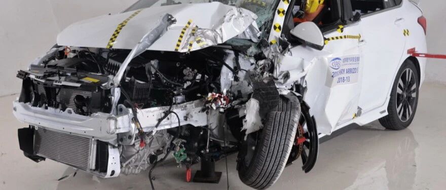 一撞就现原形，那些碰撞测试成绩垫底的车型