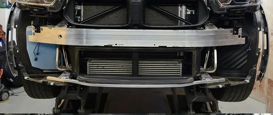 没有花钱的不是，防撞梁用料不含糊