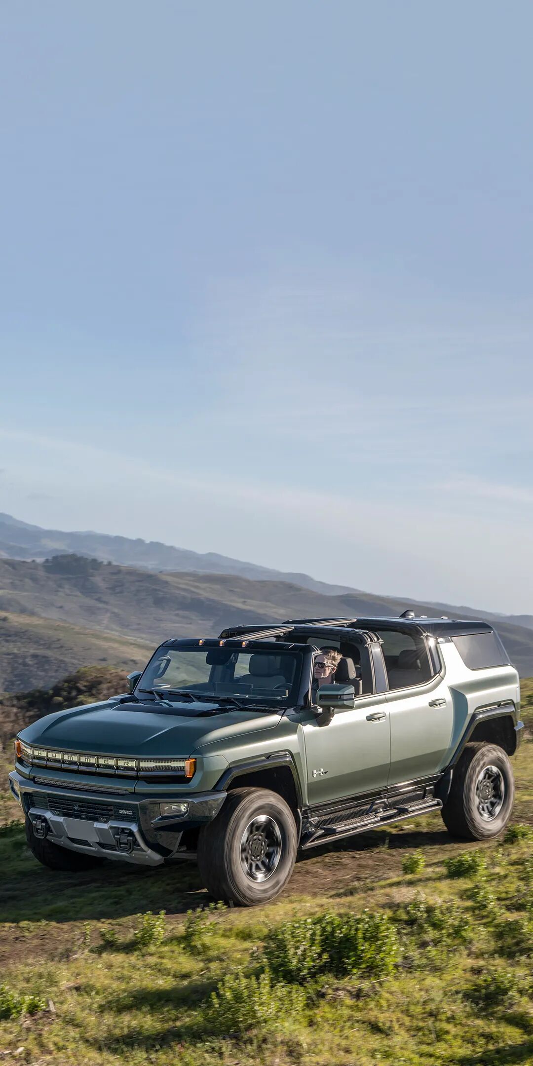 像螃蟹一样行走的全新电动悍马