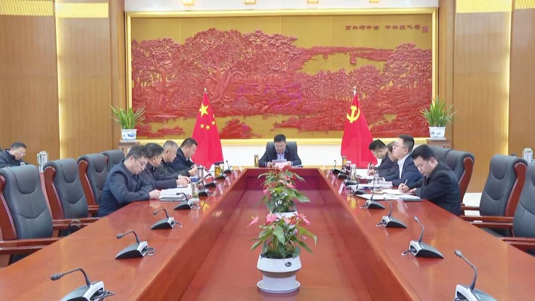县政府召开党组（扩大）会议暨第42次常务会议