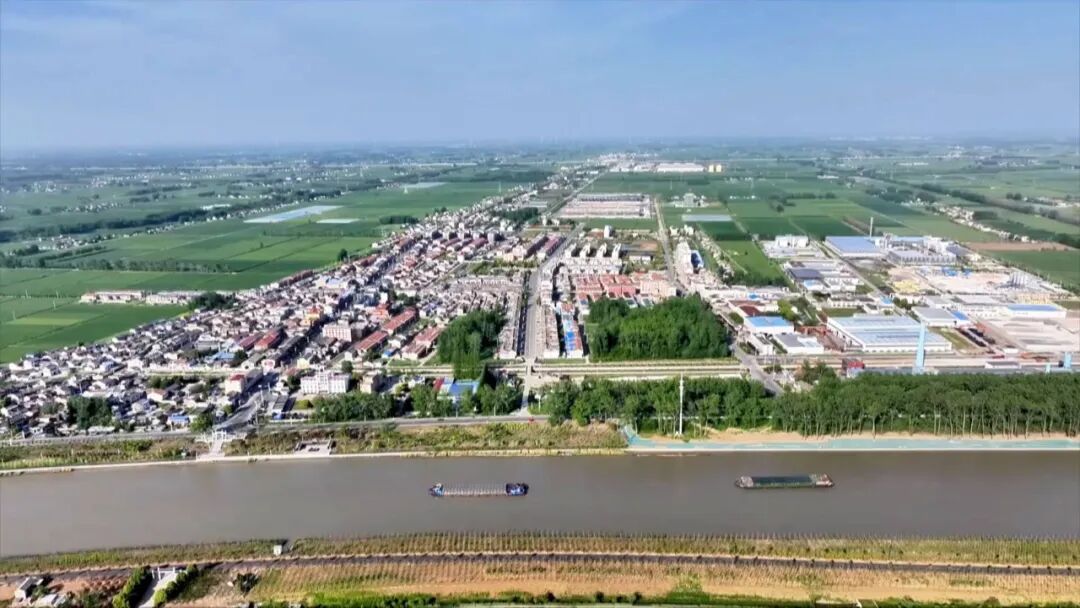 泾河商贸物流园：道路升级降成本 精准招工解难题