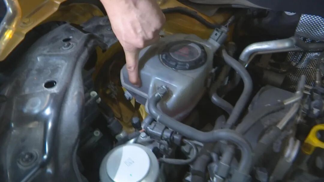 AED怎么自检车辆也有“节后综合征”？！专业人士教你自检_https://www.jmylbn.com_新闻资讯_第7张