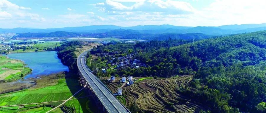 今日通车！昆明到大理仅需2.5小时！