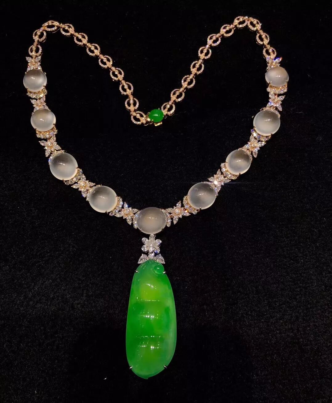 翡翠赌石 ┃ 拨开迷“雾”，见真翠