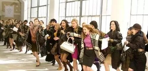 购物英文表达_购物英文怎么写的_购物英文怎么写