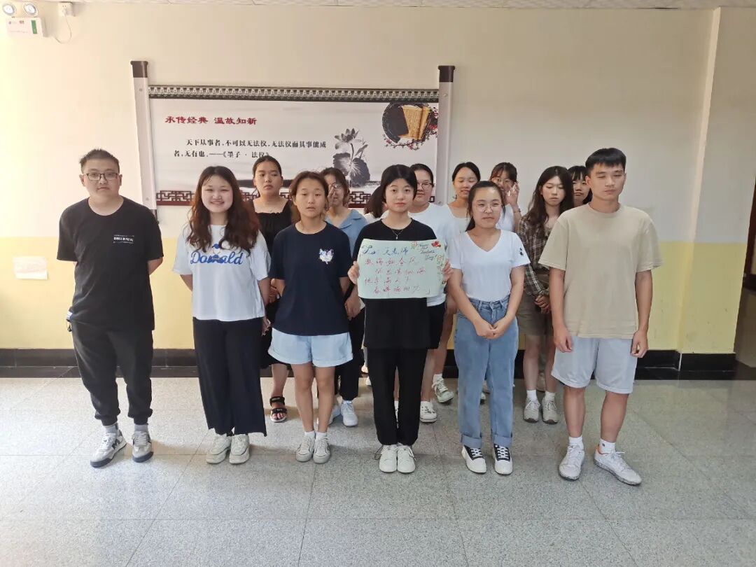 敬颂教安 一朝沐杏雨,终身念师恩 | 教师节大礼包请老师查收