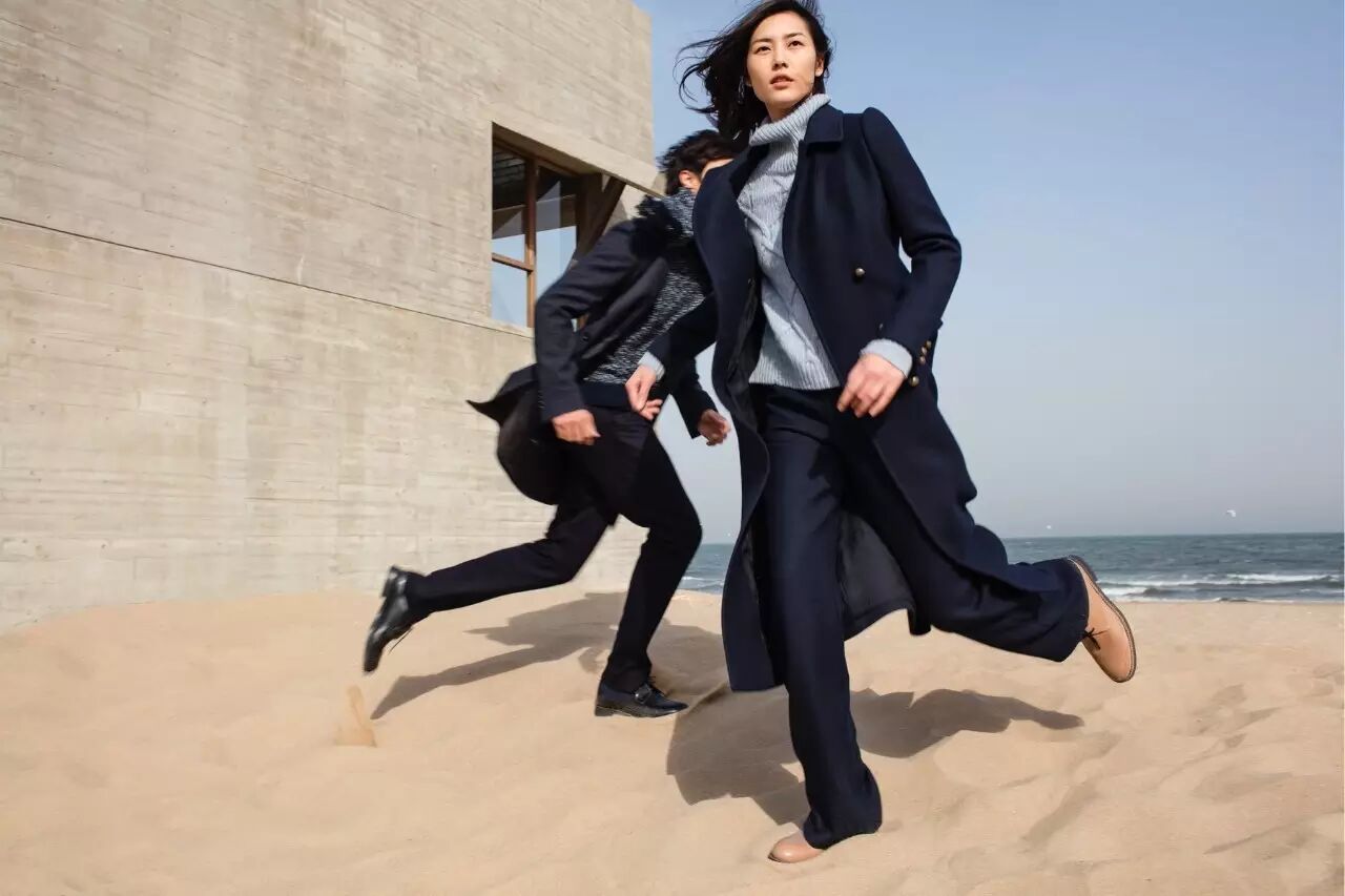 40年前单身男女的日常,现在看依然时髦炸裂