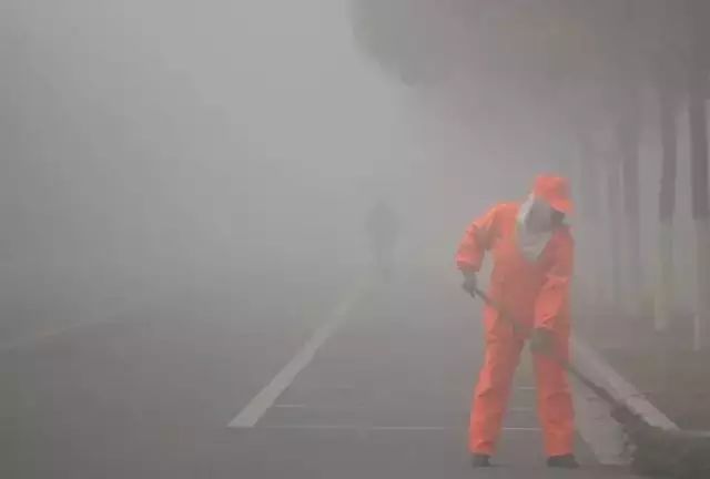 我們都在等待 第一批死在北京的人