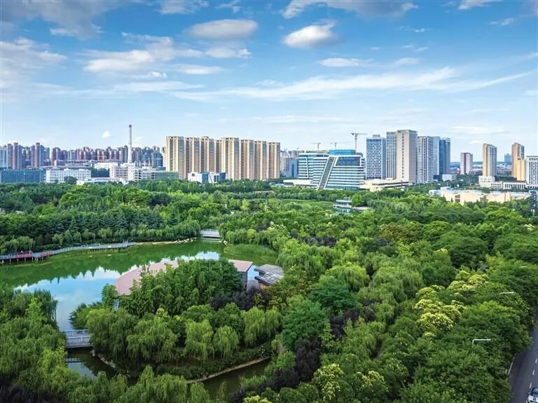 阎良区航空基地航天基地聚力空天一体奋进世界一流