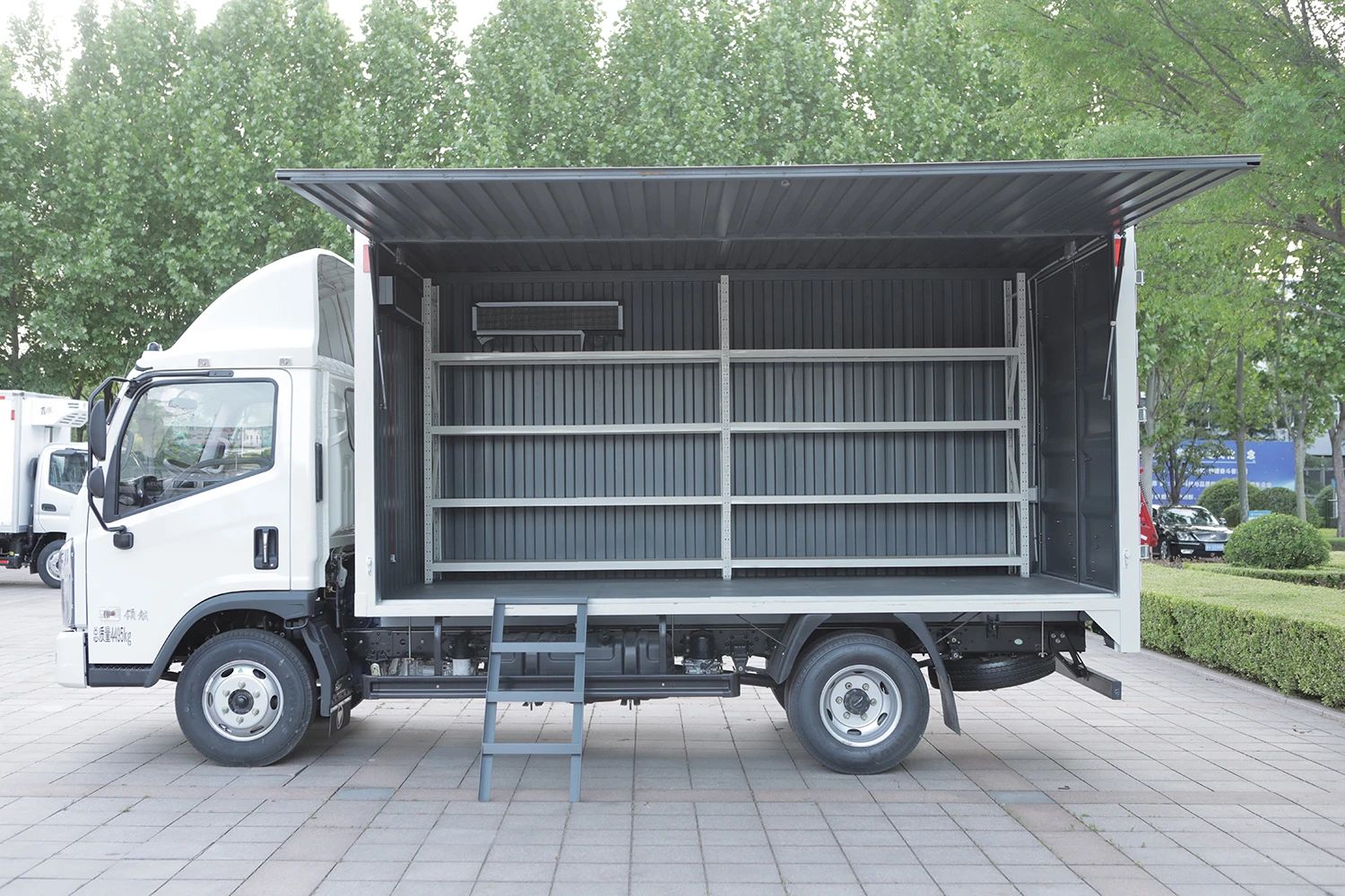 翼展风采丨移动商铺开门即创富